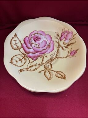 🛍️5 FOR $20 🛍️ Cream Porcelain Saucer with Pink Rose Floral Motif